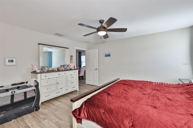 Building Photo - 252 Cascara Ln