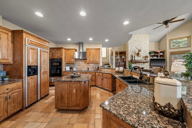 Building Photo - 3404 Comanche Trace Dr