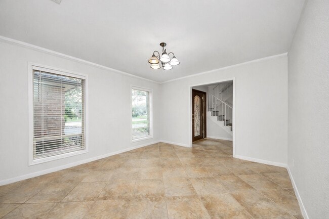 Building Photo - 3410 Crow Valley Dr