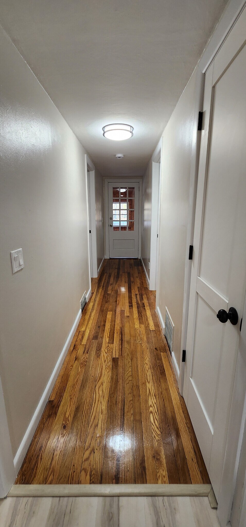 Building Photo - 32 N Main St