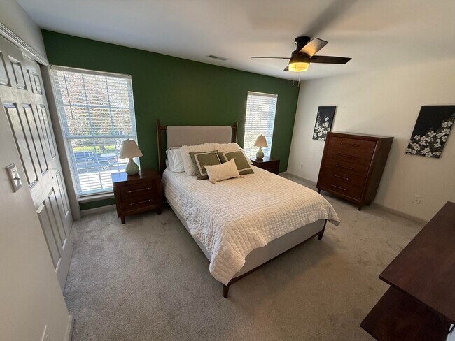 Building Photo - 335 Houston Creek Dr