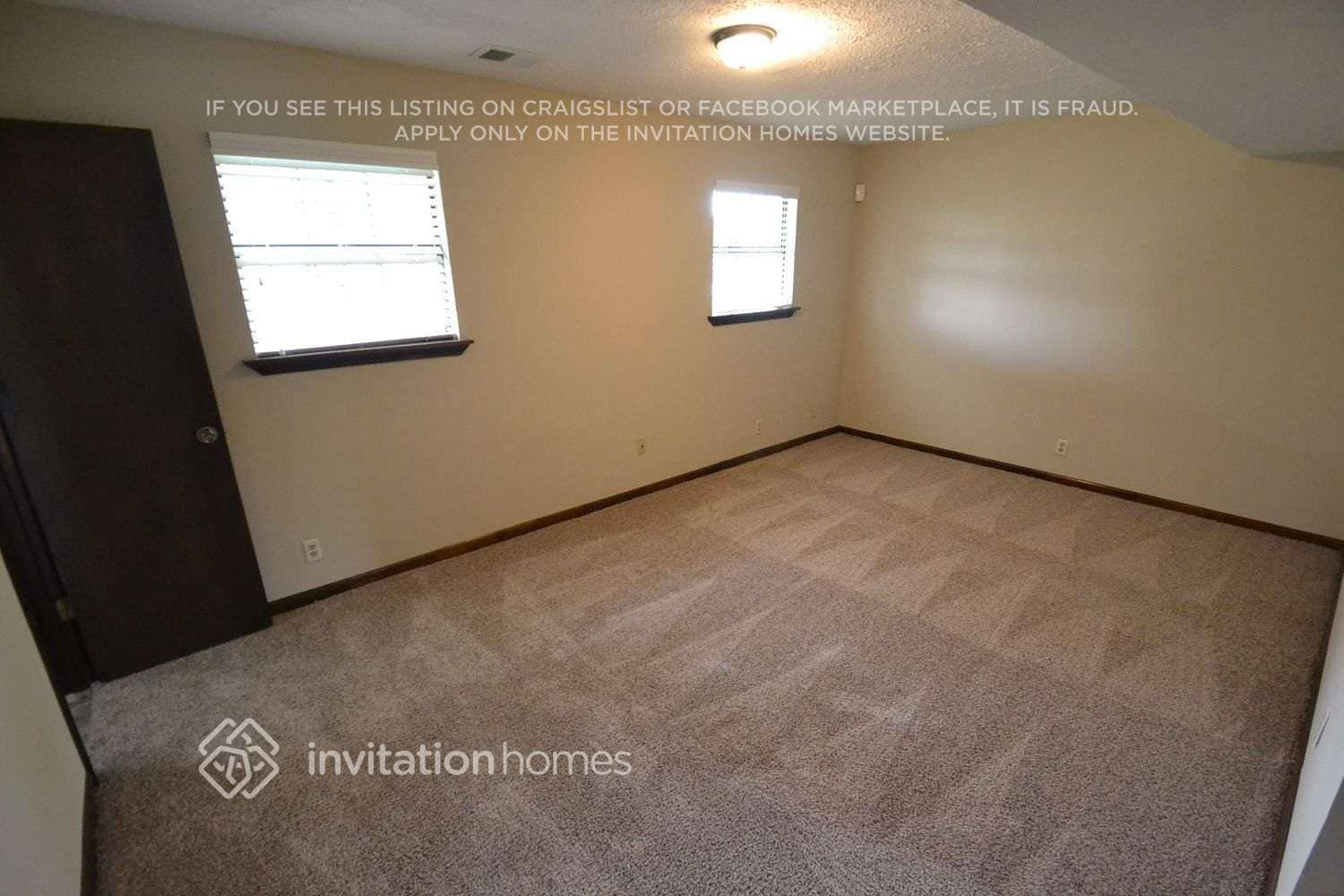 Building Photo - 2700 Rockdale Dr