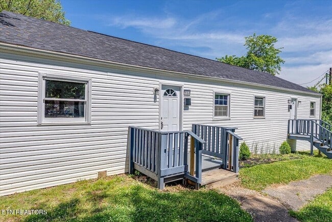 Building Photo - 158 Hamilton Cir