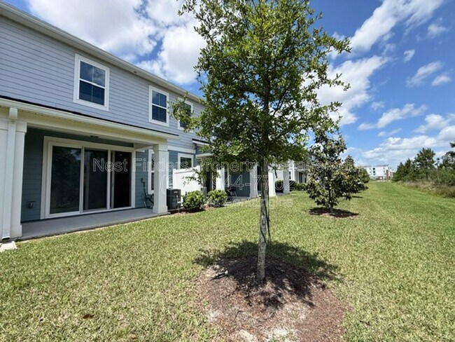 Building Photo - 427 Brandon Lks Dr