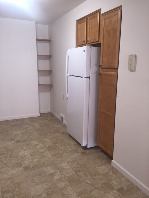 Building Photo - 915 Neff Rd