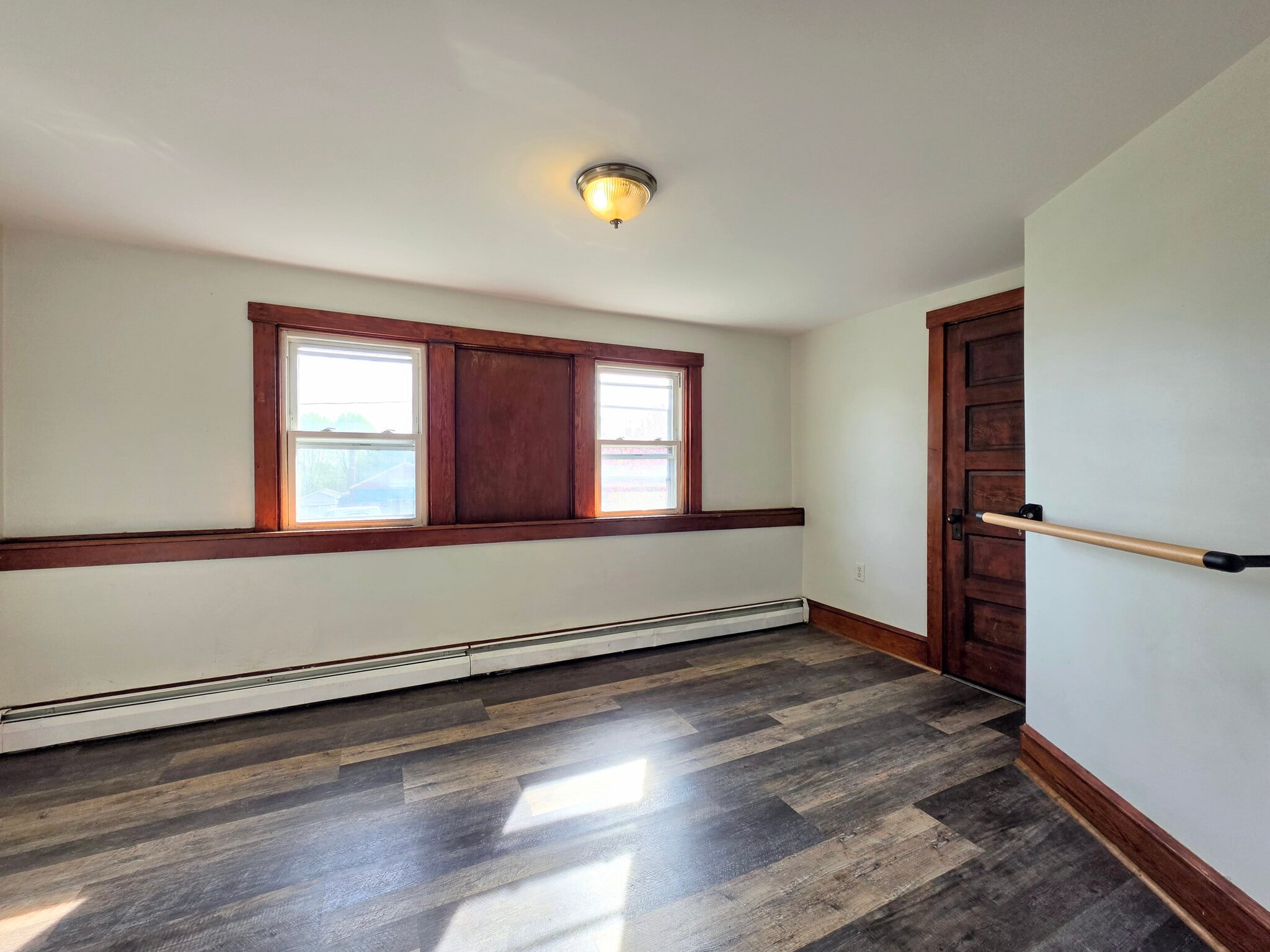 Building Photo - 712 S Broad St