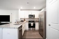 Building Photo - 319-323 Honeystone St