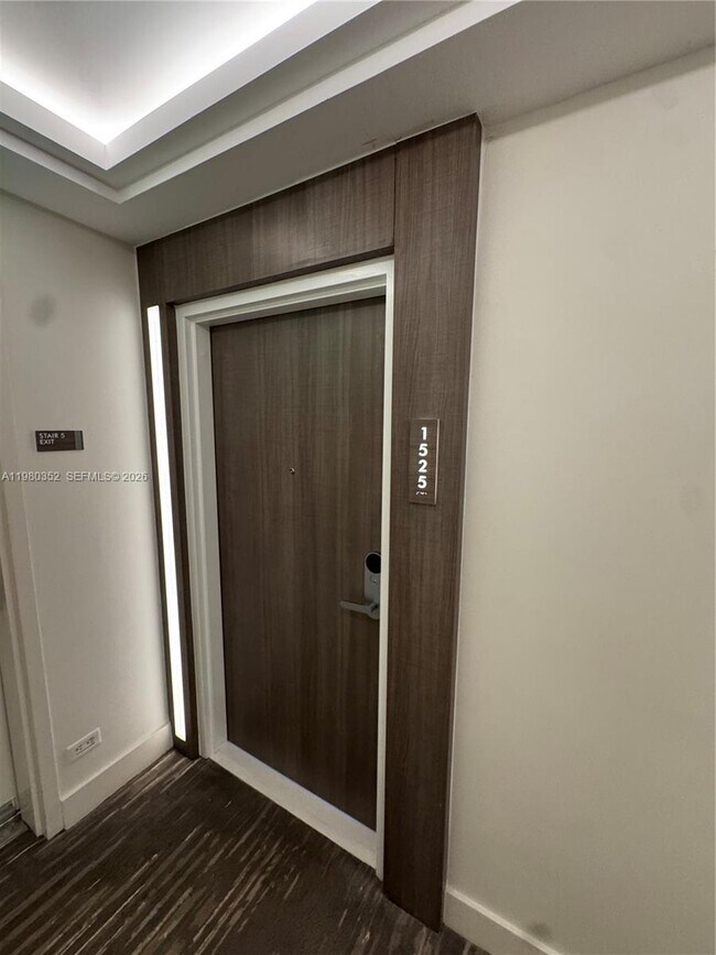 Building Photo - 2301 Collins Ave