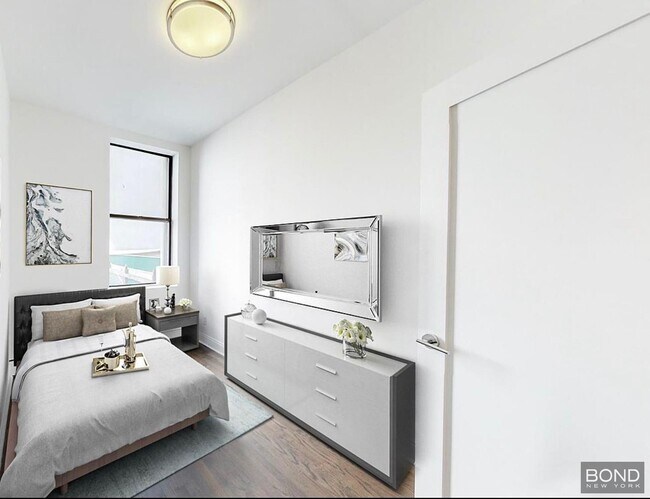 Building Photo - 957 Second Avenue