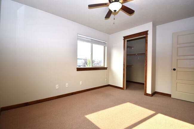 Building Photo - 103 Covey Ct
