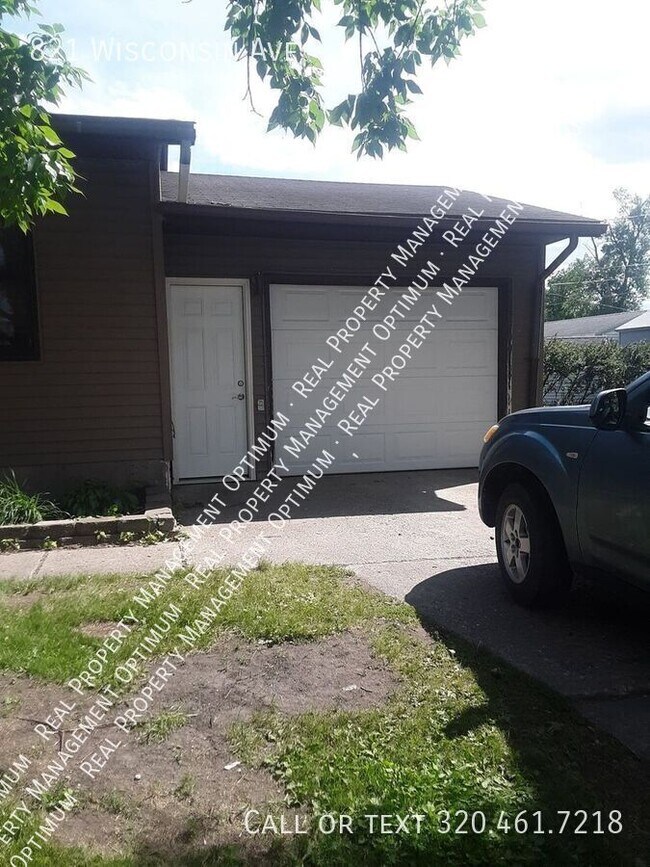 Building Photo - 821 Wisconsin Ave