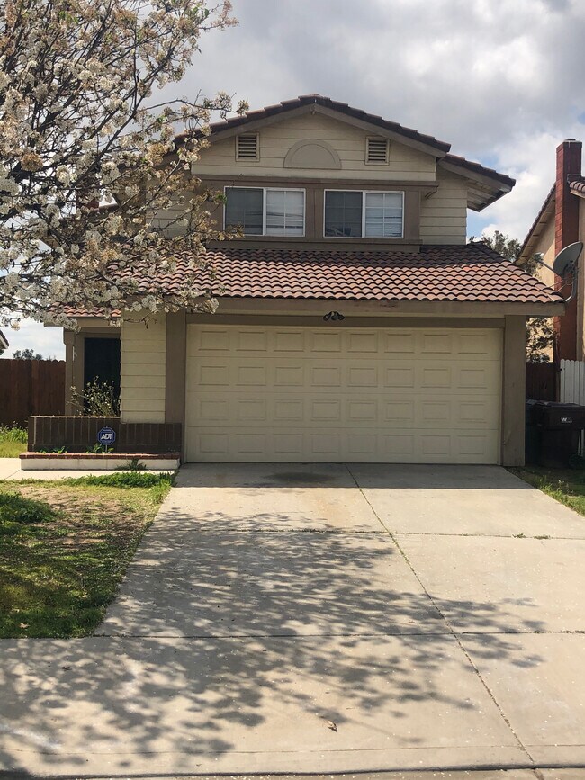 Primary Photo - 23607 Ashwood Ave