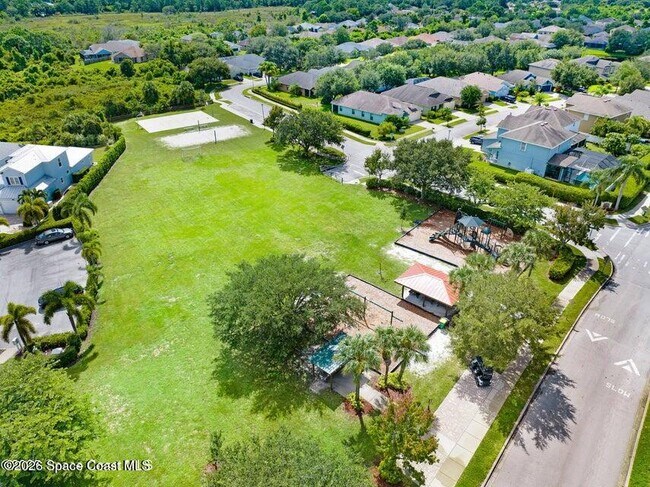 Building Photo - 2039 Tullagee Ave