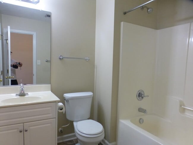 Building Photo - 144 Brandimere Drive