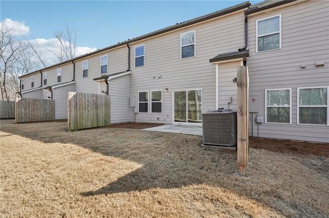 Building Photo - 234 Timberland Ave