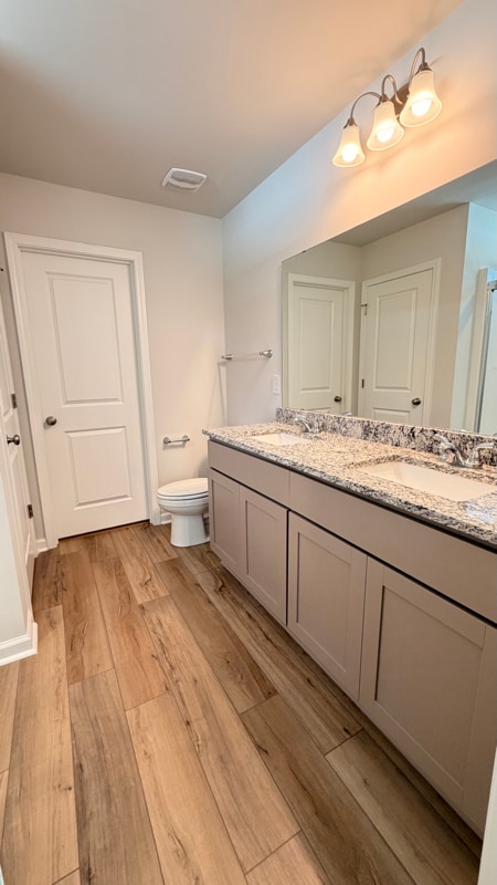 Building Photo - 1428 Donhill Dr