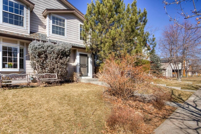 Building Photo - 2102 S Sherman St