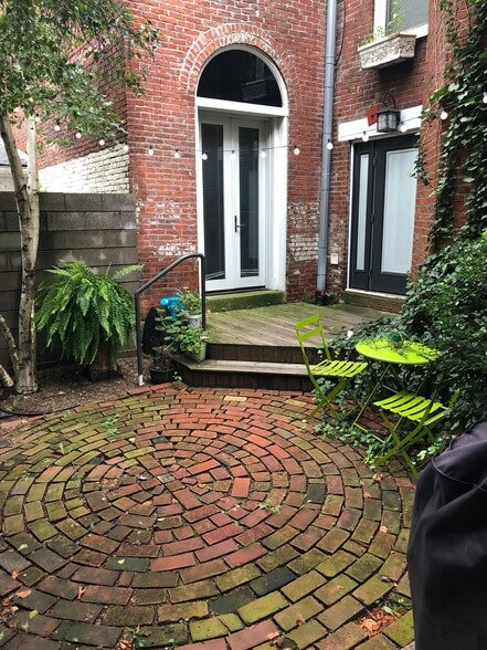 Building Photo - 1824 Carey Way