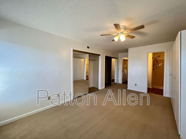 Building Photo - 4606 Breakers Ln