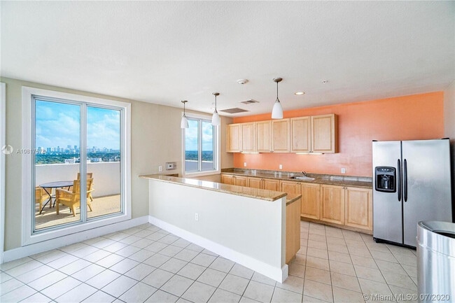 Building Photo - 1830 Radius Dr