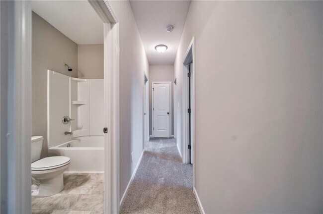 Building Photo - 21 Belfield Ct