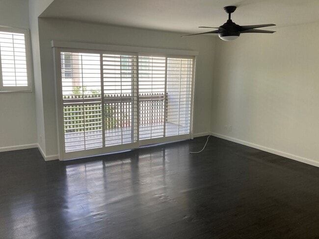 Building Photo - Updated two bedroom two bath in Fox Hills ...