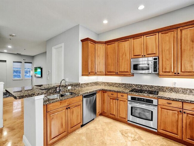 Building Photo - 58 Via Floresta Dr