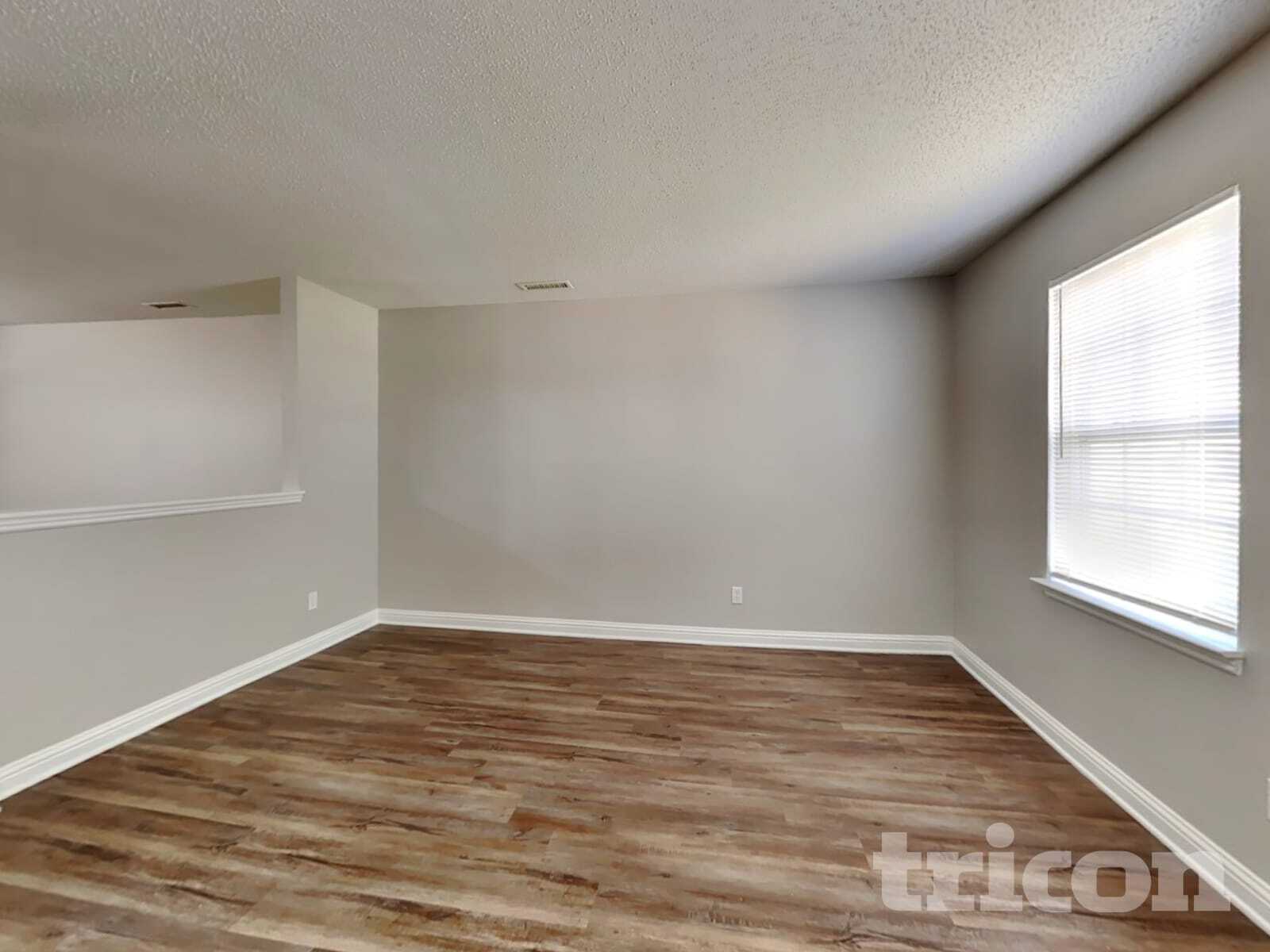 Building Photo - 1840 Blackmore Dr