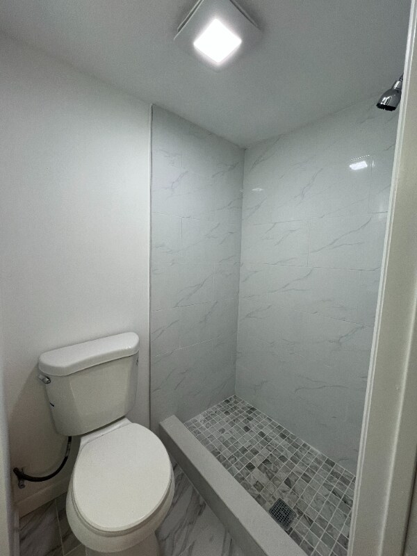 Building Photo - 4634 Fernhill Rd