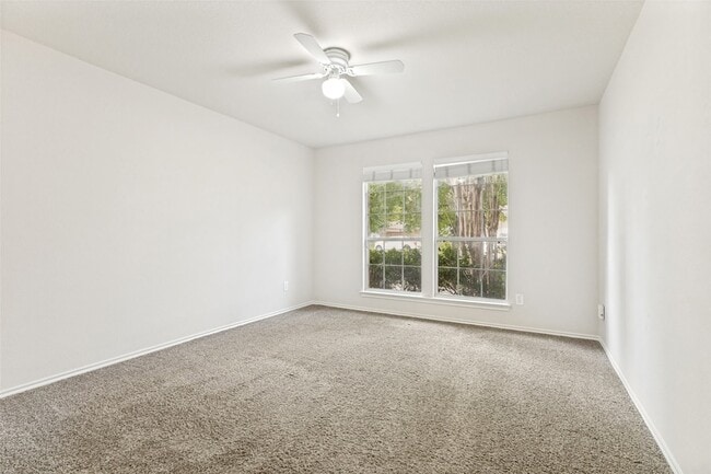 Building Photo - 556 Winbridge Ln