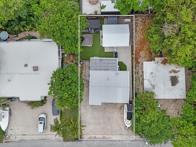 Building Photo - 42 Bonefish Ave