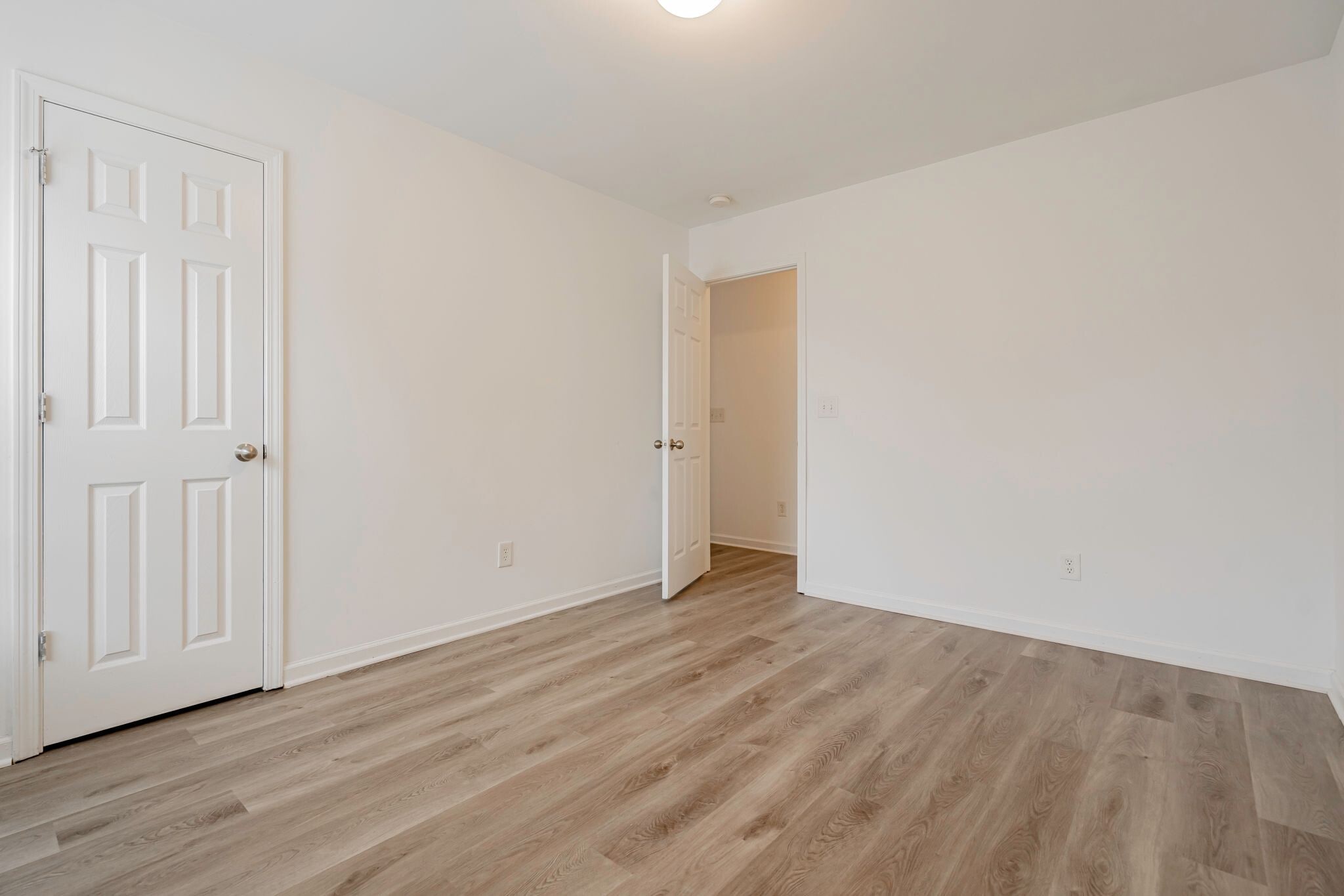 Building Photo - 2016 Culloden Dr