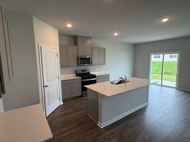 Building Photo - 5437 Conifer Ln