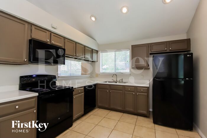 Building Photo - 3919 Algernon Dr
