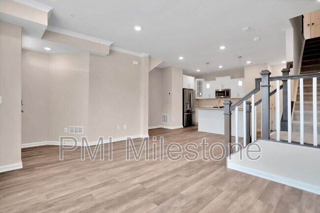 Building Photo - 5958 Forum Sq