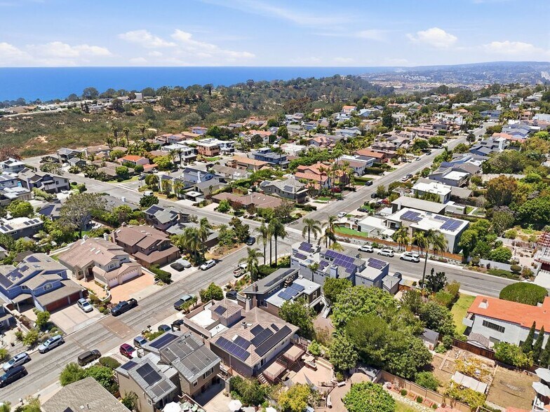 Building Photo - 13869 Mercado Dr