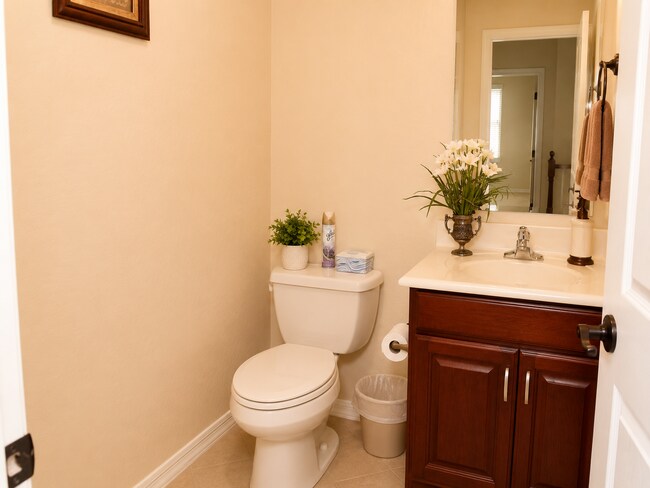 Building Photo - Spacious 5-Bedroom Gilbert Home with a Sparkling Pool!