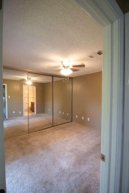 Building Photo - 418 Garland Dr