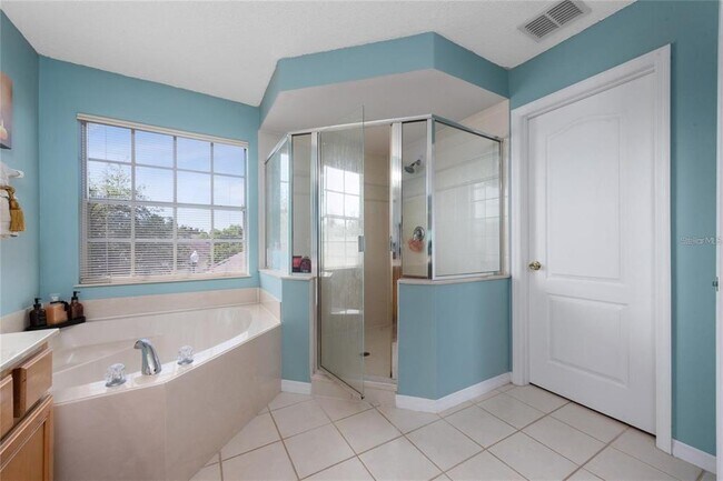 Building Photo - 5007 Bellthorn Dr