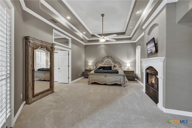 Building Photo - 9752 Trophy Oaks Dr