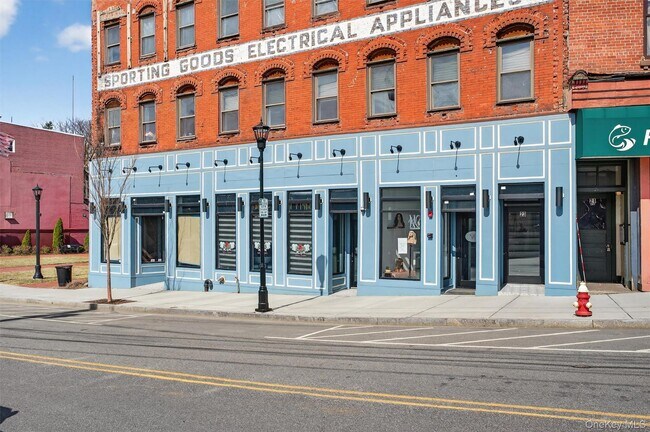 Building Photo - 23 W Main St