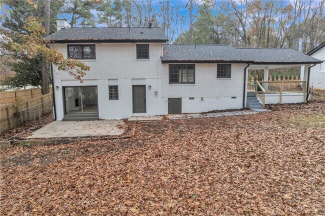 Building Photo - 3296 Columbia Woods Dr