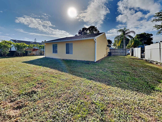 Building Photo - 10671 Bobbie Ln