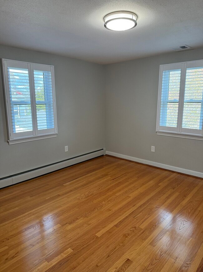 Building Photo - 182 Arnoldale Rd