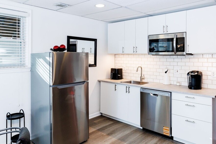 Building Photo - 7286 EARLYS Rd