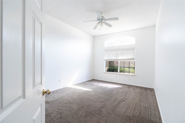 Building Photo - 904 Westminister Ave