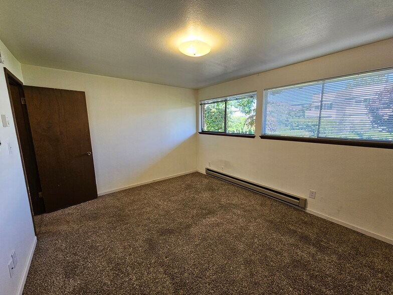 Bedroom 1 - 3419 22nd Ave W