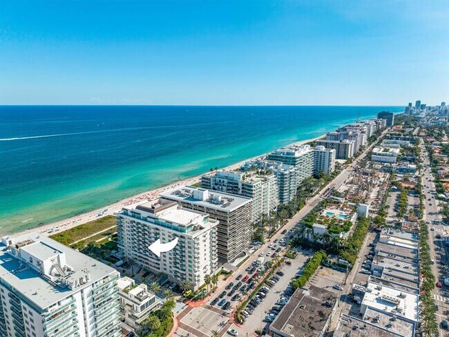 Building Photo - 9499 Collins Ave