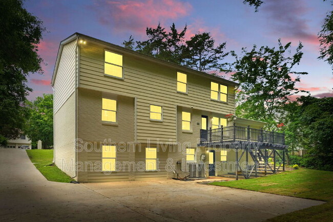 Building Photo - 7016 Wannamaker Ln