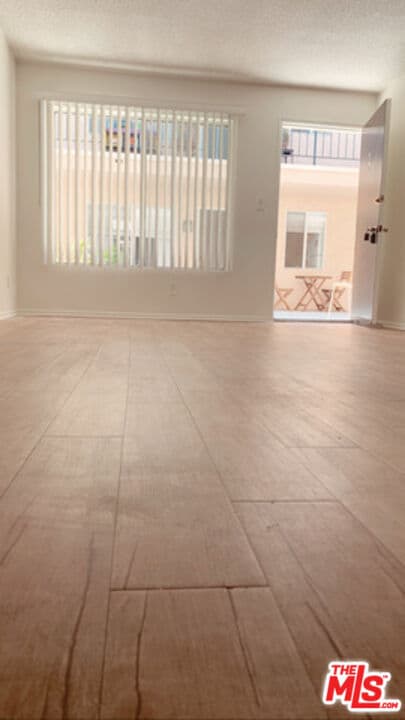 Building Photo - 518 Raymond Ave